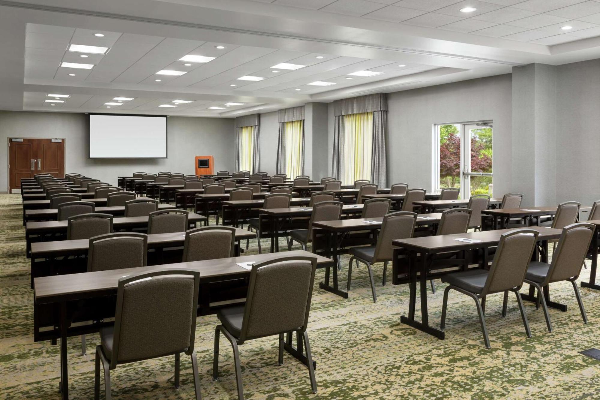 Hilton Garden Inn Greenville Ngoại thất bức ảnh